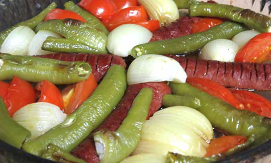 Fırında Sucuk Tarifi ve Malzemeleri